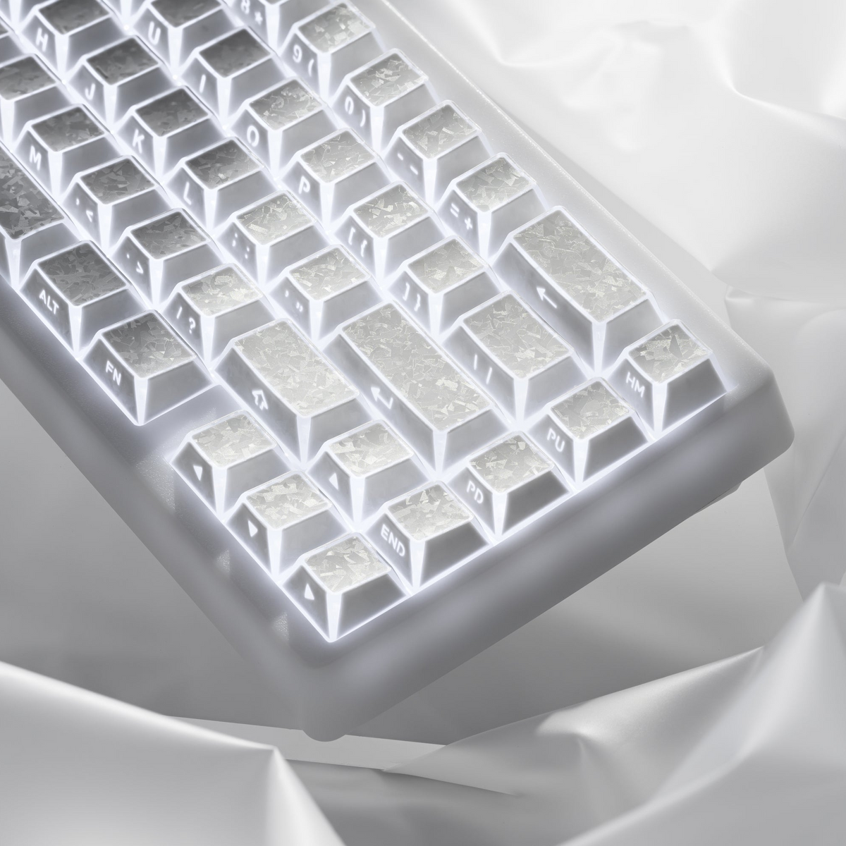 XVX PRISM 136-Key Clear Shine-Through Keycap Set – Cherry Profile